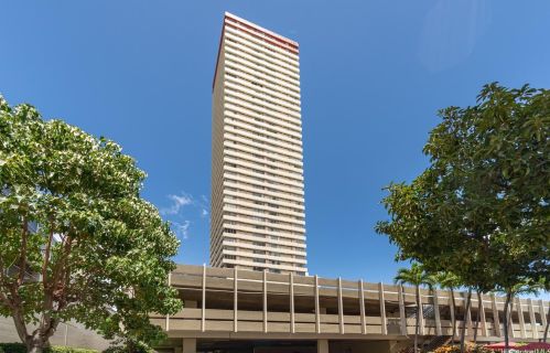 2525 Date St, Honolulu HI  96826-5437 exterior