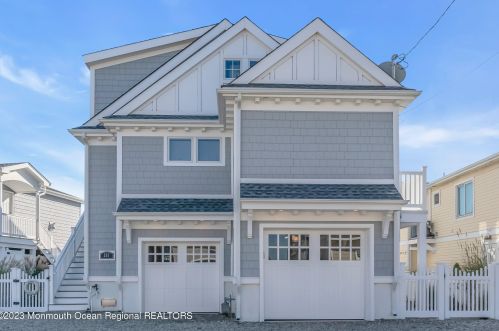 257 Harbor Dr, Lavallette, NJ 08735-1437