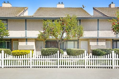 524 Diamond Ct, Upland, CA 91786-5826
