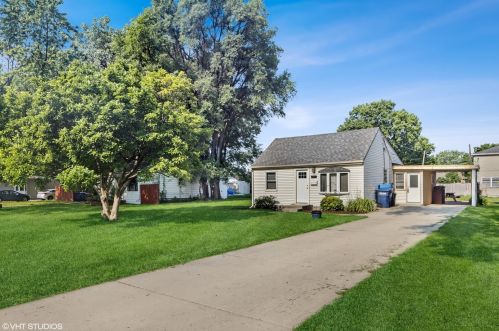 204 Caryl Ave, Melrose Park, IL 60164-2539