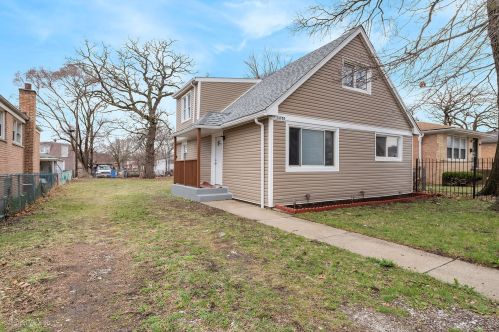 11752 Vincennes Ave, Chicago, IL 60643-4913