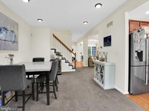 28 Caleb Ln, Princeton NJ  08540-6136 exterior