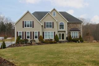 84 Hoyt Ln, Guilford, CT 06437-4329