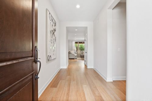 24 Constantine, Irvine CA  92620-3547 exterior