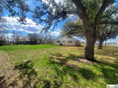 1901 Port Lavaca Dr, Victoria, TX