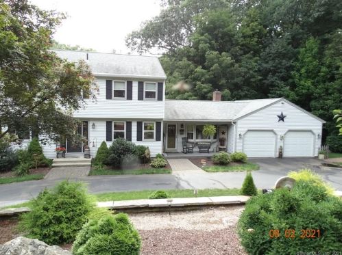 133 Green Tree Ln, Somers, CT 06071-1211