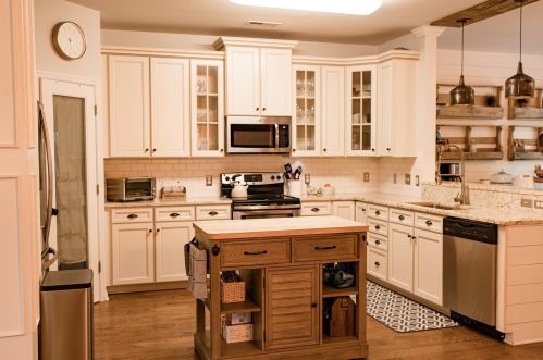 1305 Segar St, Johns Island, SC 29455-7668