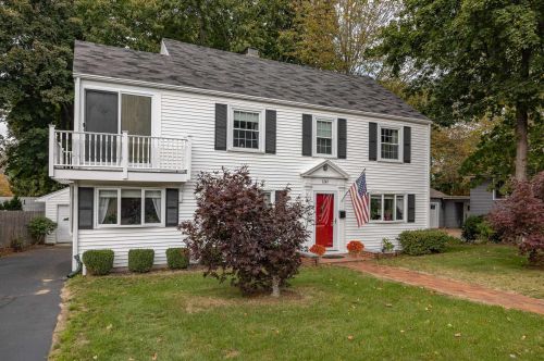 1247 South St, Portsmouth, NH 03801-5426