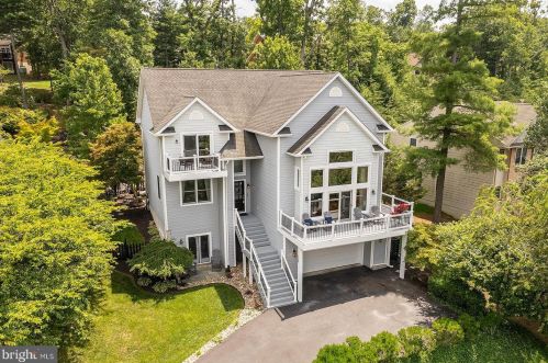 119 Waterside Ln, Cross Junction, VA 22625-2469