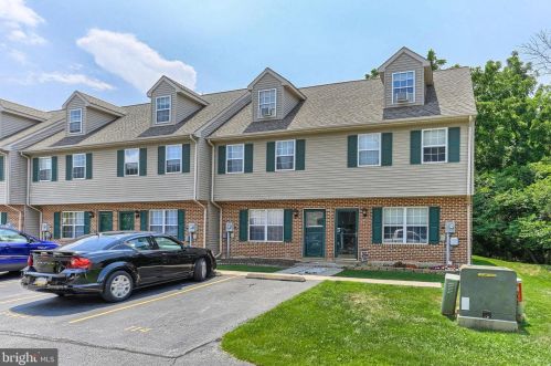 112 Orchard Ln, Hanover PA  17331-5013 exterior