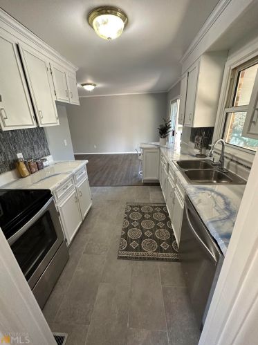 407 Arrowhead Trl, Warner Robins GA  31088-5380 exterior