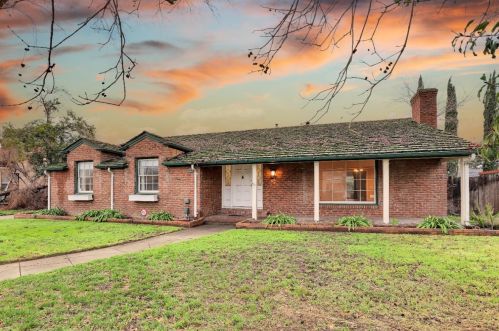976 Mariposa Ave, Stockton, CA 95204-3017