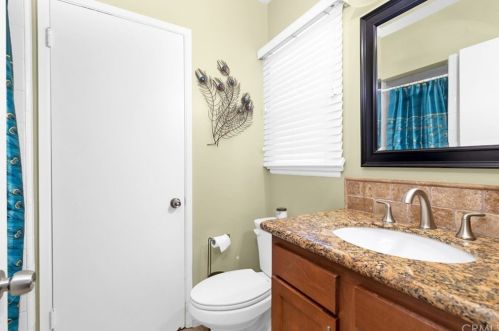 2008 Missouri St, Riverside CA  92507-3542 exterior