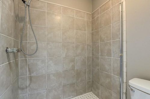 2020 Cedarwood Dr, Carrollton TX 75007-5405 exterior