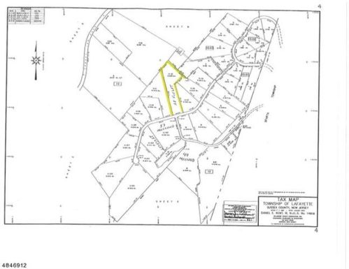 20 Violet Trl, Lafayette, NJ 07848-2203