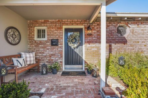 1095 Rockefeller Dr, Sunnyvale, CA 94087-2010