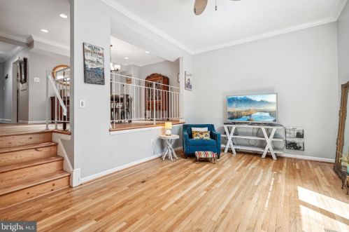 5269 Bradgen Ct, Springfield VA  22151-3524 exterior