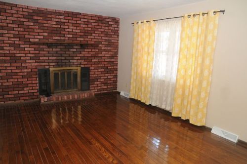 436 Anita Dr, East Saint Louis, IL 62208-3638