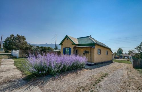 1209 G St, Salida, CO 81201-2319