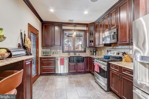 1830 12 St, Philadelphia PA 19122-0018 exterior