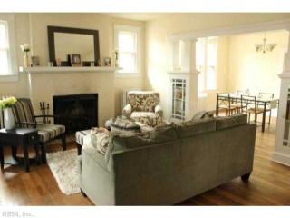 4204 Colonial Ave, Norfolk VA  23508-2932 exterior