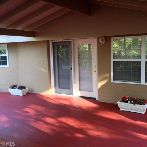 528 Laurel Ridge Rd, Cleveland, GA 30528-2413