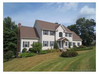 107 Hillcrest Dr, Southbury CT  06488-3924 exterior