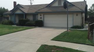 39 Brentwood Dr, Lemoore, CA 93245-4317