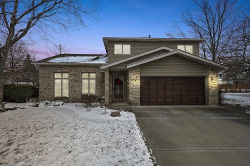 9959 Derby Ln, Mokena, IL 60448-7801