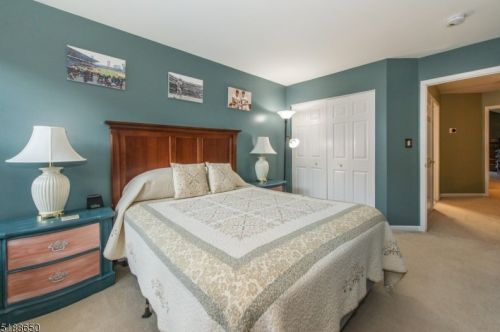 4 Mahogany Way, Dover NJ  07869-3734 exterior