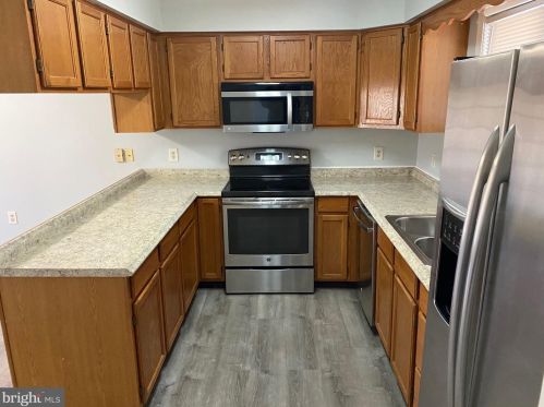 66 Monumental Dr, Charles Town WV  25414-2536 exterior