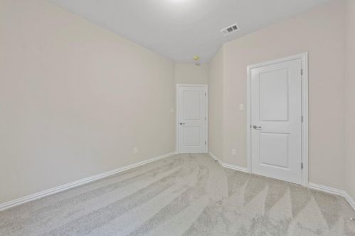 1525 Doyle Ave, Dallas TX  75203-3223 exterior