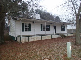 407 Forest Dr, Maiden, NC 28650-9756
