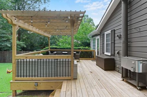 512 Hascall Rd, Atlanta GA  30309-2228 exterior