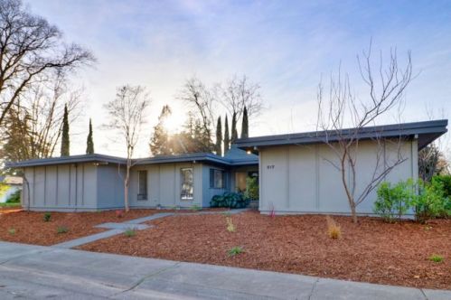 517 Cleveland Ct, Davis, CA 95616-3129