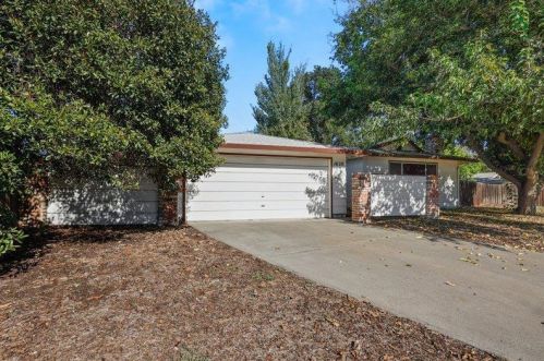 1620 Monarch Ln, Davis, CA 95618-1642