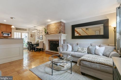 507 26th St, Philadelphia, PA 19146-1008