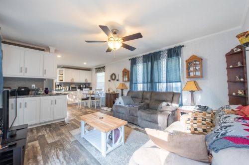 24 Skyline Dr, Concord, NH 03303-4169