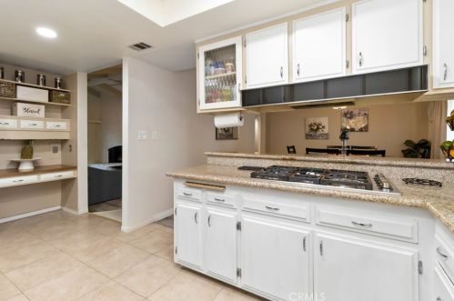 2550 Rowland Ave, Anaheim CA  92804-2271 exterior