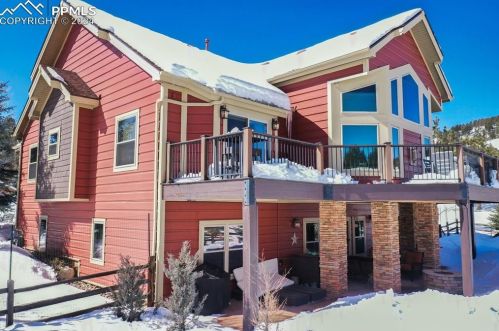 450 Black Bear Trl, Woodland Park CO 80863-8941 exterior