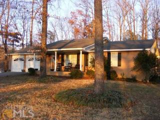 70 Debbie Dr, Cedartown, GA 30125-7152