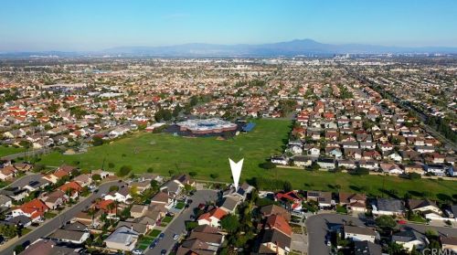 8588 Trinity River Cir, Santa Ana CA 92708-5535 exterior