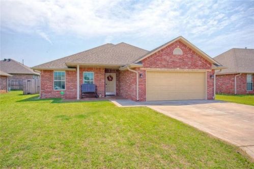 2117 Crooked Oak Dr, Shawnee, OK 74804-2386