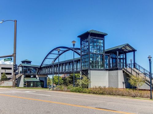 10111 Inverness Main St, Englewood CO  80112-5722 exterior