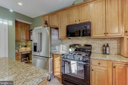 2407 Starcrest Dr, Silver Spring MD 20904-5459 exterior