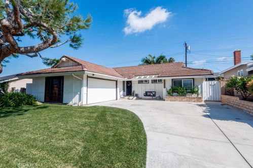 11916 Grovedale Dr, Whittier, CA 90604-3752
