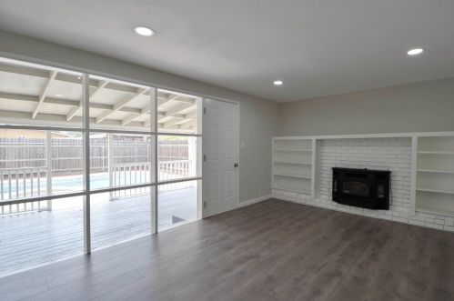 2020 Tokay Ave, Turlock CA  95380-4345 exterior