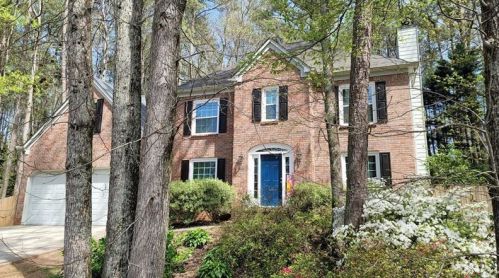 2098 Halfmoon Blf, Kennesaw, GA 30152-5825