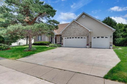 731 Heron Ave, Saint Paul, MN 55128-5384