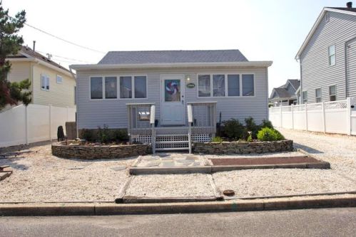 1404 Baltimore Ave, Lavallette, NJ 08735-2314